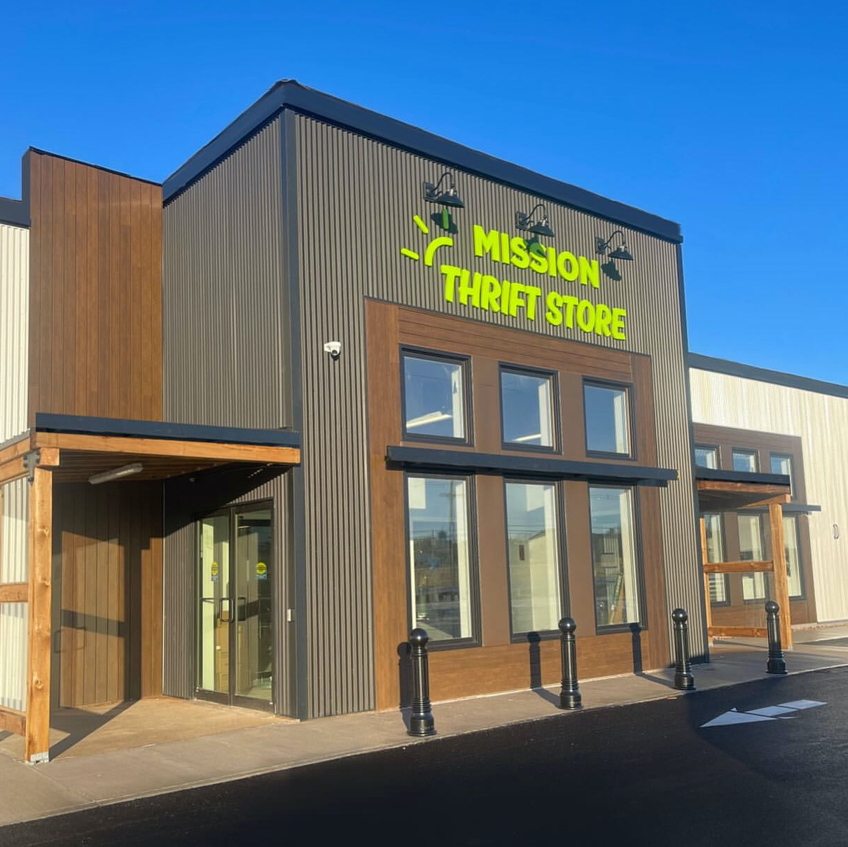 A New Chapter for Giving Back: Mission Thrift Store Opens in Summerside!